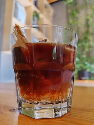 Espresso tonic