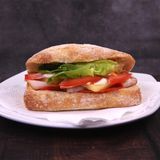 Сандвич с пилешка печена шунка,