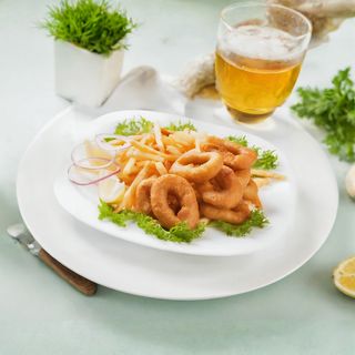 Krążki cebulowe z frytkami 8 szt.