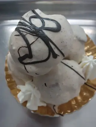 Profitteroles al caffe