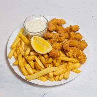 Panirani račići, tartar i pomfrit