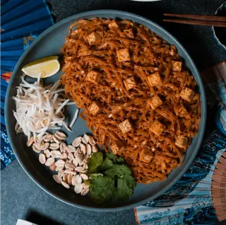 Pad Thai z warzywami i tofu
