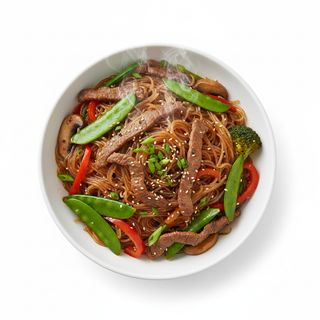 Spaghetti di soia saltati al manzo