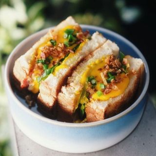 Скрембл тост Panda з салямі 345г 