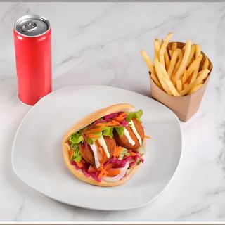 Menu  Doner Falafel Com Batata Frita é Bebida