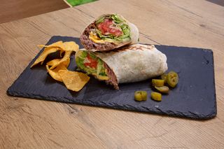 Тортила с телешко дърпано месо (sous vide)