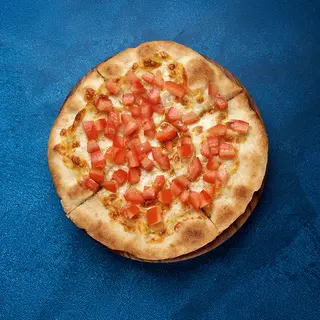 Focaccia mozzarella i paradajz