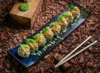 Vulcan Banzai cu tartar de somon