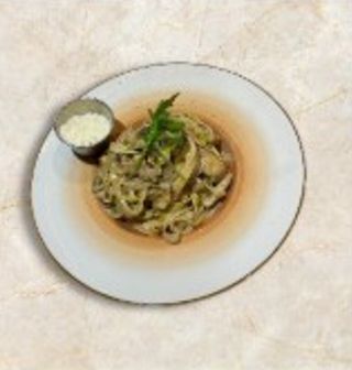 Pasta pollo champiñón