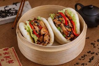 Bułeczki Bao z kurczakiem (2 szt)