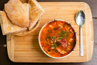 Ciorbă de fasole cu afumătură