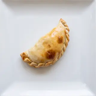 Empanada De Jamón Con Queso Y Huevo