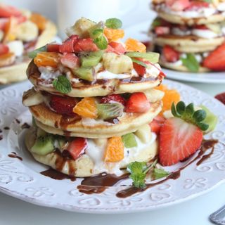 Naleśniki amerykańskie - pancakes z owocami 4 szt