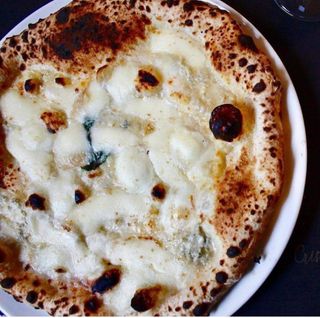 Quattro formaggi classica