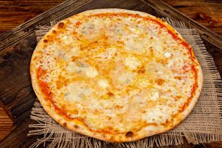 Pizza Quattro Formaggi