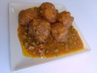 Albóndigas en salsa