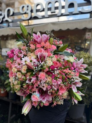 ჰოლანდიური წითელი და თეთრი ვარდები, სიმაღლე 70-80 სმ