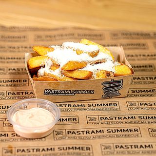 Frytki + parmezan + sos