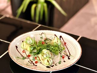 Рулетики з кабачка з сиром фета та соусом песто (200g)