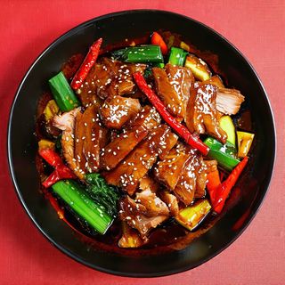 Anatra in salsa piccante