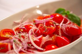 Pomodori con cipolla