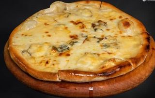 Pizza Quattro formaggi