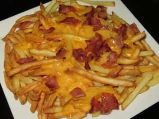 Patatas Con Cheddar Y Bacon