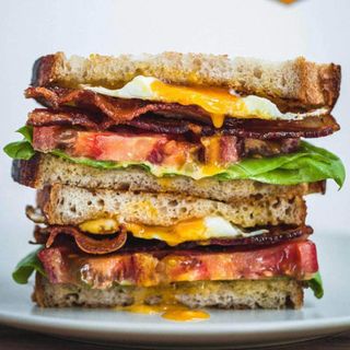 Bacon, Egg, Lettuce Tomato (BELT)