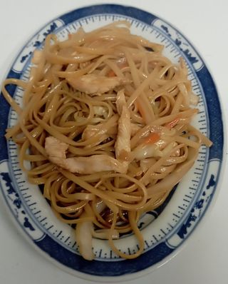 Tallarines Con Pollo