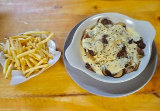 Bife Cogumelos e Queijo