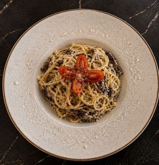 Pasta s biftekom u aromatičnom biber sosu