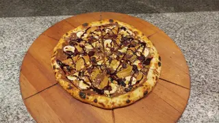 Nutella slatka pizza