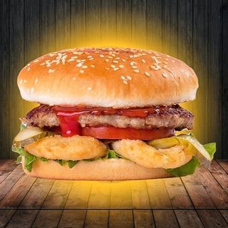 Гамбургер с луковыми кольцами