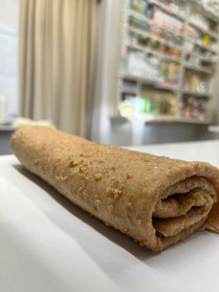 Integralna palačinka sa crnim ili belim kremom+lesnik