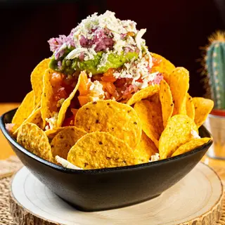 Nachos con guacamole