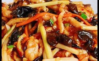 149. Straccetti di maiale con verdure e zenzero in agropiccante