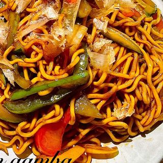 N68' Chao Mian Con Pollo