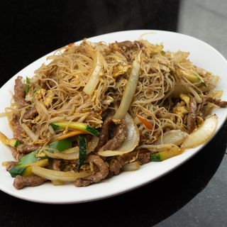 38. Fideos Chinos Con Ternera