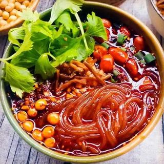 42 Fideos Calientes Y Amargos