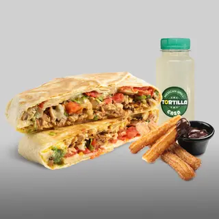 Crunchwrap piletina + limunada + Churros