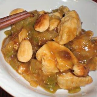 Pollo Con Almendras