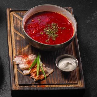 Червоний Борщ з яловичиною