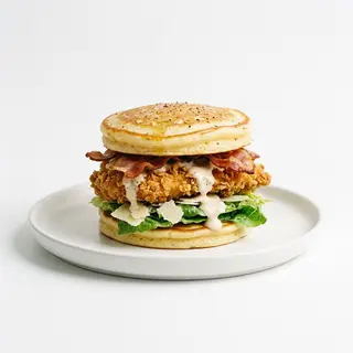 Burger Cezar chrupiący kurczak, parmezan