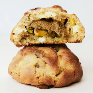 Pistacho salado y chocolate blanco