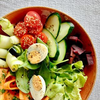 Salada Vegetariana (SÓ A PARTIR DAS 11H30)