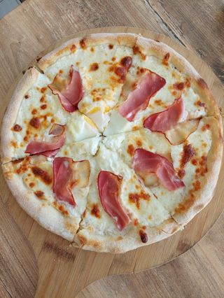 Pizza Carbonara 