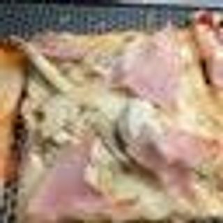 Crostino mozzarella carciofi e cotto al trancio 