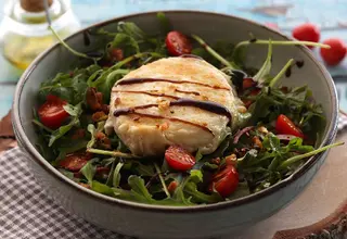 Ensalada De Queso De Cabra