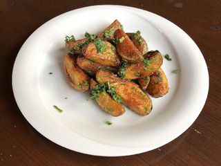 Картопляні дольки (200 г)