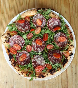 PIZZA SALAME E RUCOLA